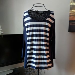 Lightweight long sleeve blouse